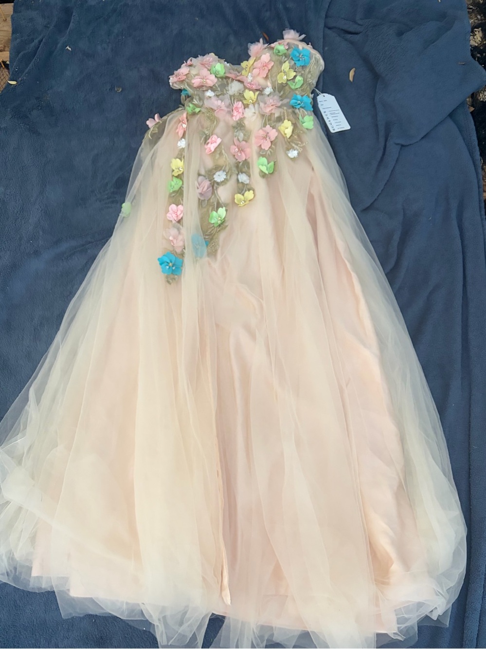 Woman’s Peach Tulle Flower Applique Dress
